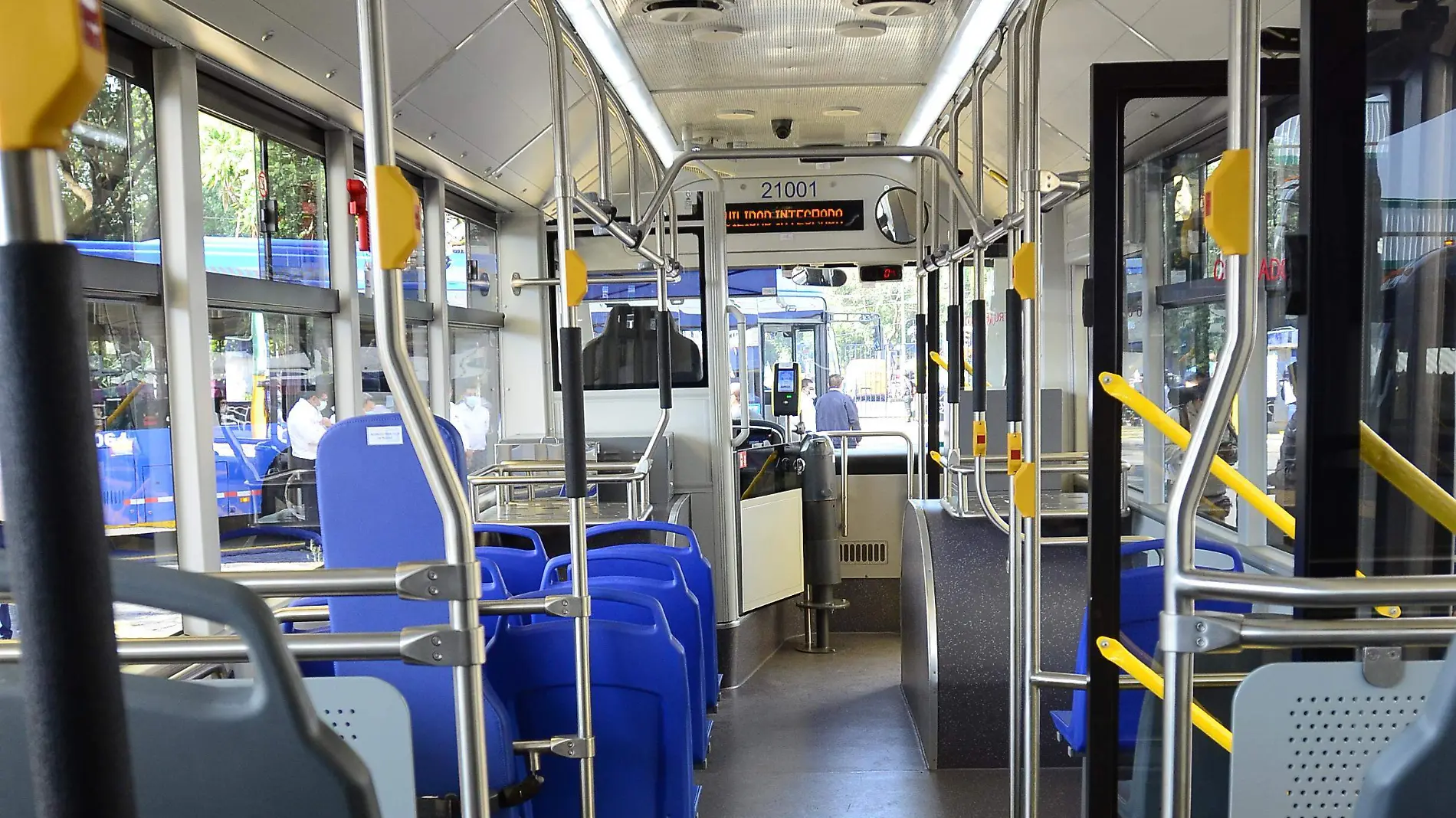 METROBUS ARTICULADO INTERIOR (11)